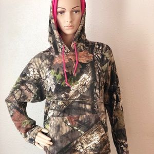 MOSSY OAK Womens Hoodie, Size Medium, Pink &  Camo